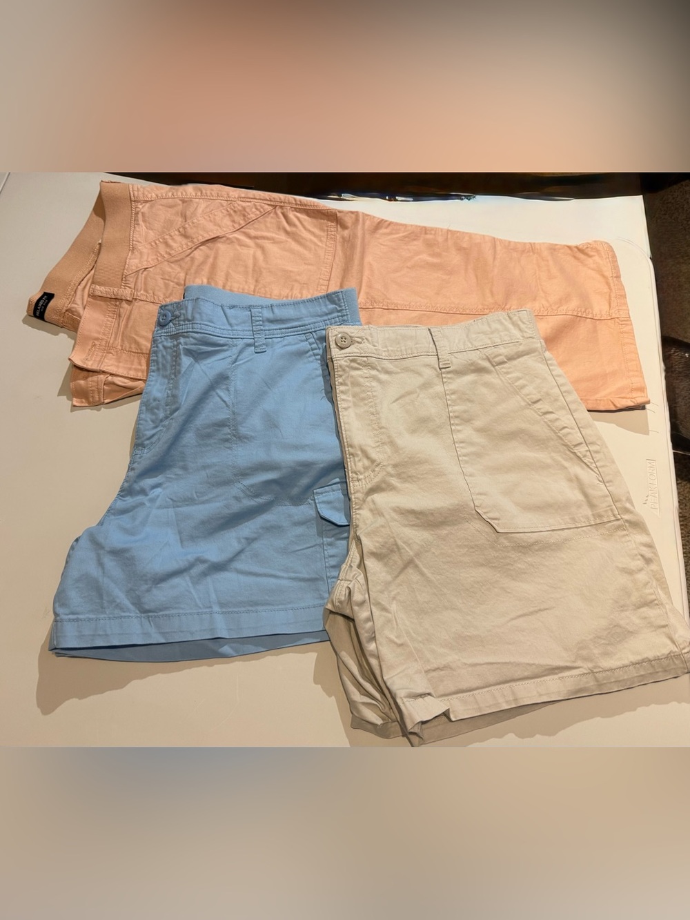 Lee Women's Shorts Bundle Blue& Sand Cargo Mid rise shorts and Peach Capris